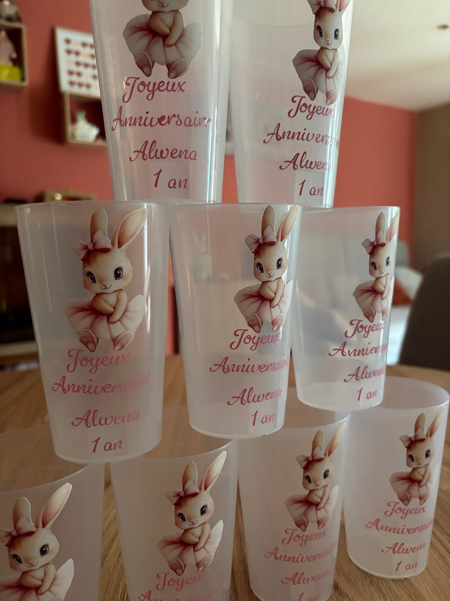 Gobelet personnalisé anniversaire ou baptême Lapin fait main – 30 cl