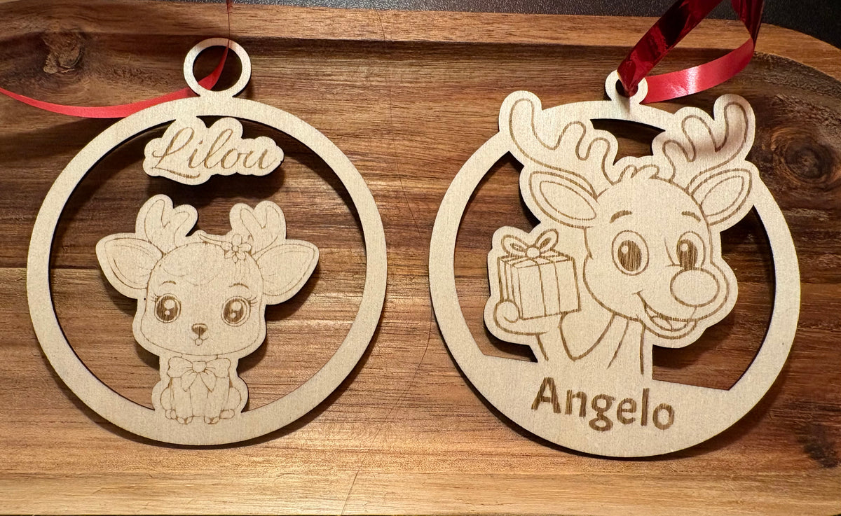Boules de Noël personnalisées avec prénom – Décorations en bois