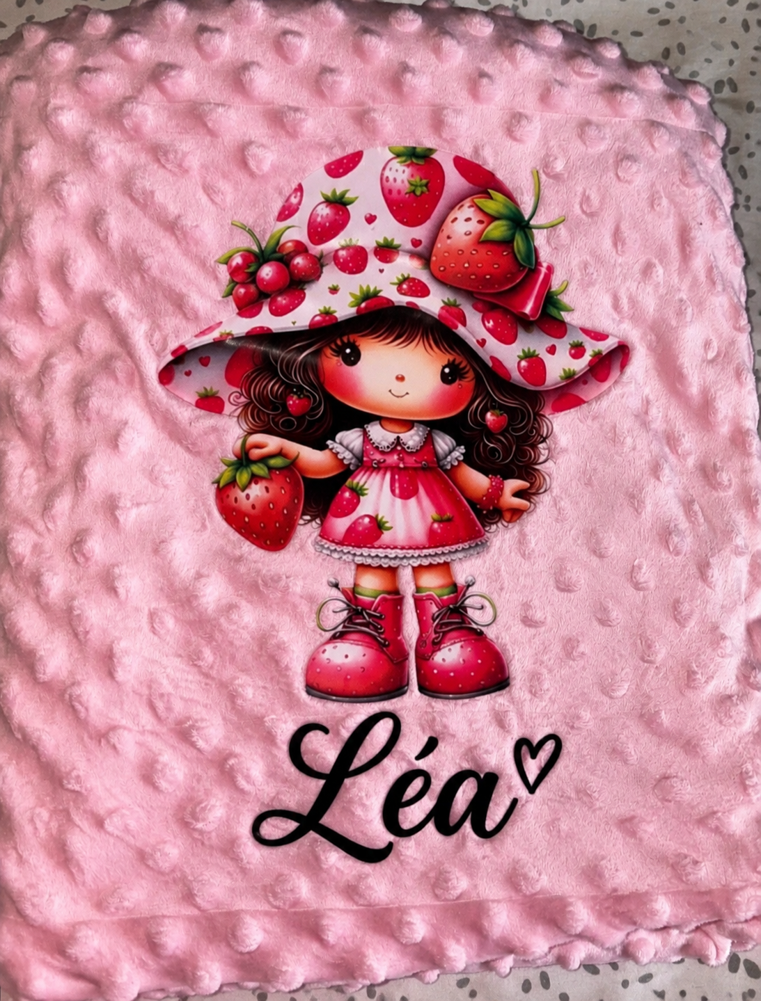 Couverture charlotte aux fraises fait main