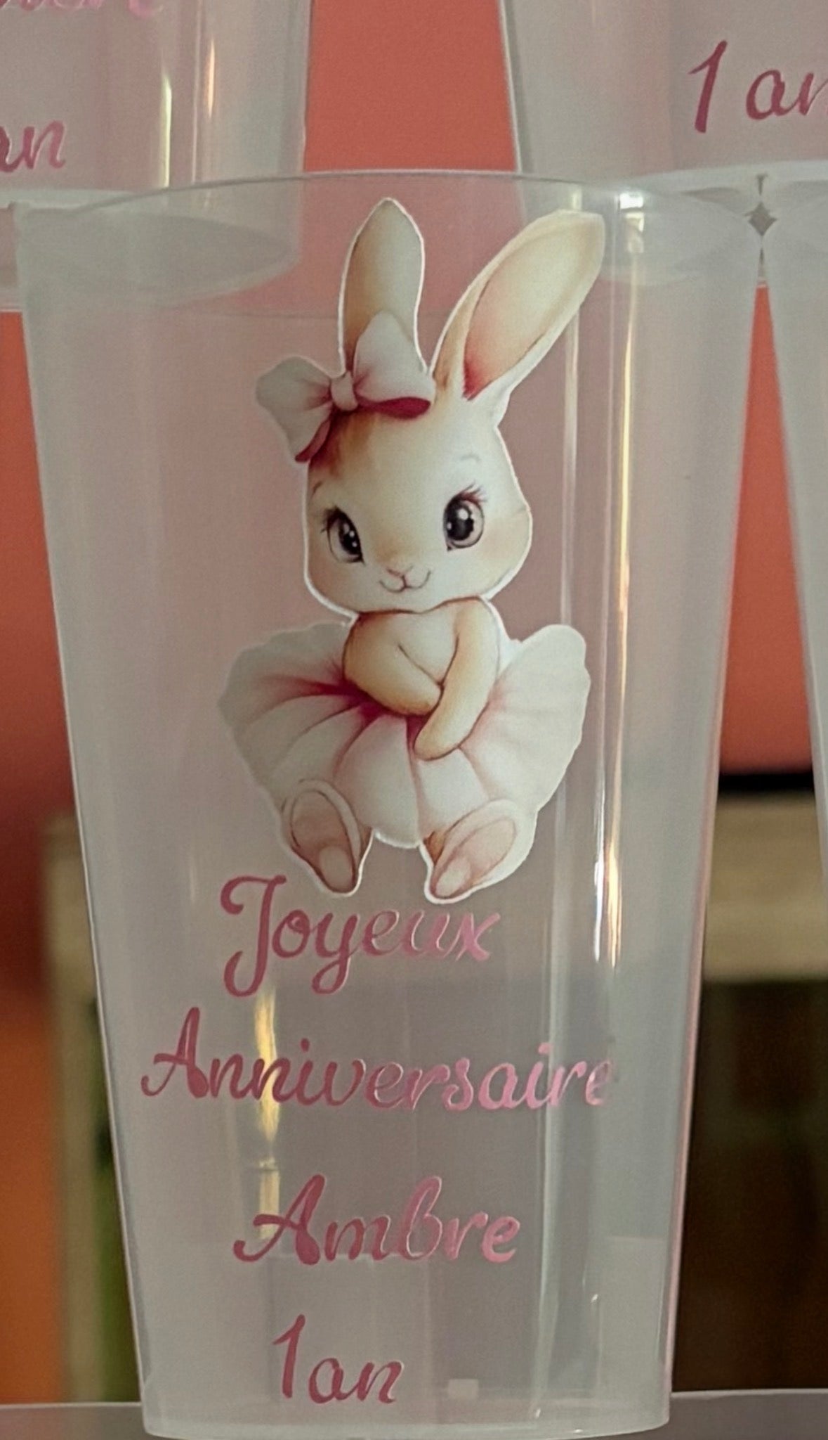 Gobelet personnalisé anniversaire ou baptême Lapin fait main – 30 cl