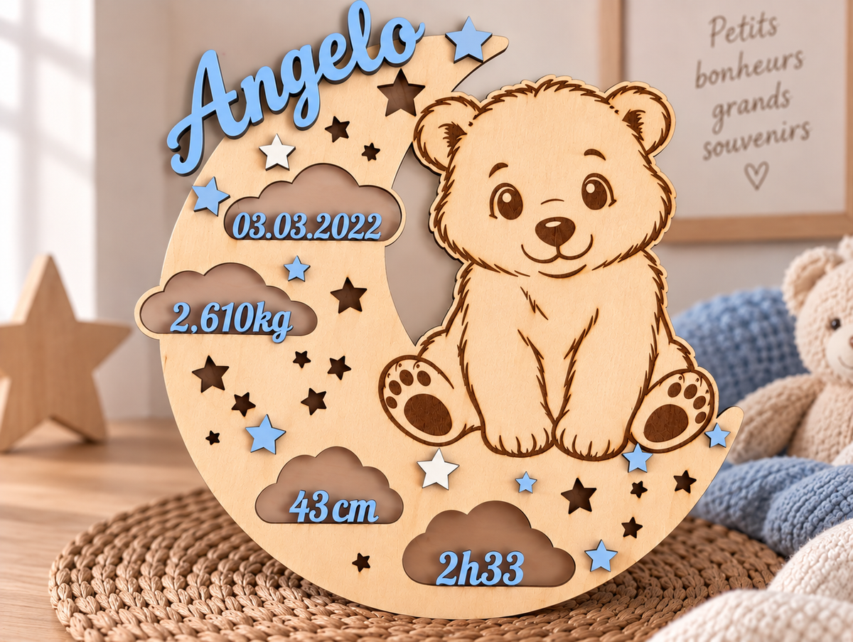 Plaque de naissance personnalisée en bois – Ourson sur la lune